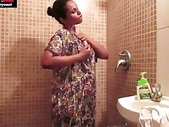 Amateur indian babes sex lily masturbation in shower